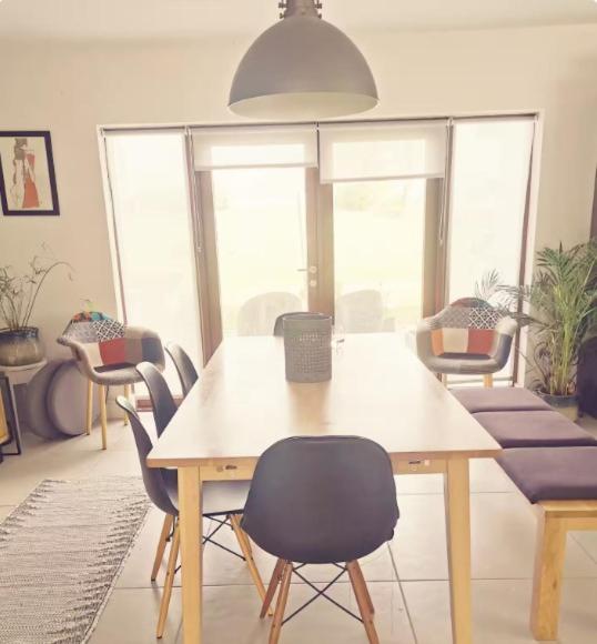 Posezení v ubytování Roscommon House Small Double Room, Self Catering