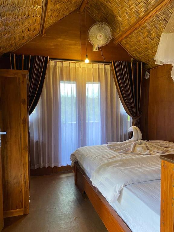 The Alam Bungalow & Restaurant - 4