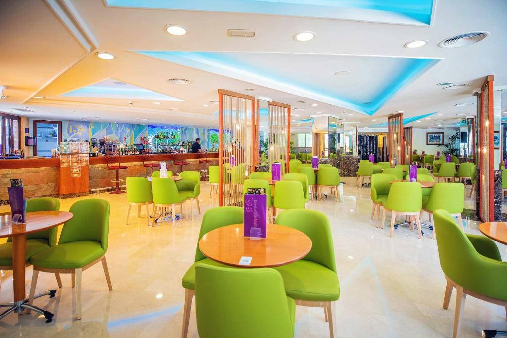Restaurace v ubytování Hotel Servigroup Castilla