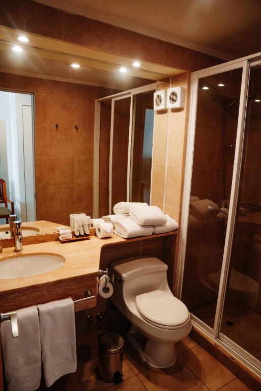 Koupelna v ubytování Hotel Limari