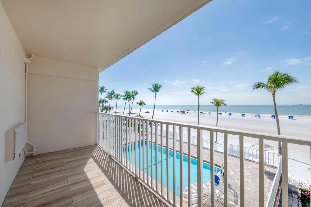 Best Western Plus Beach Resort photo