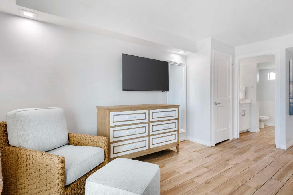 TV&#47;Unterhaltungsangebot in der Unterkunft Best Western Plus Beach Resort