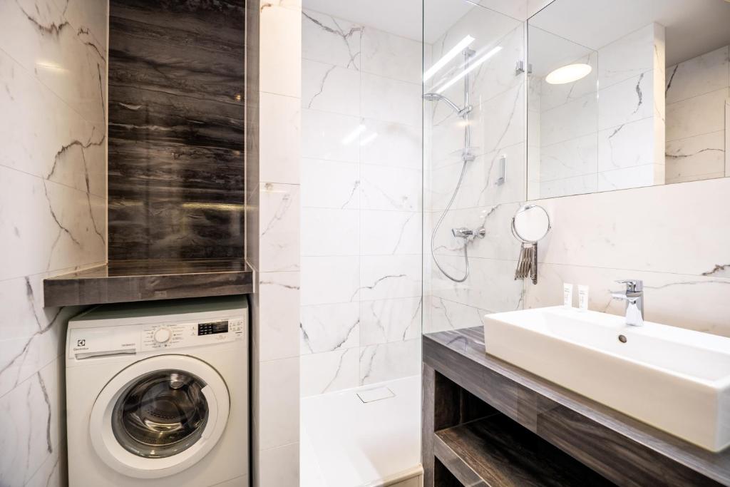 About Art Apartments - Ovo - 6