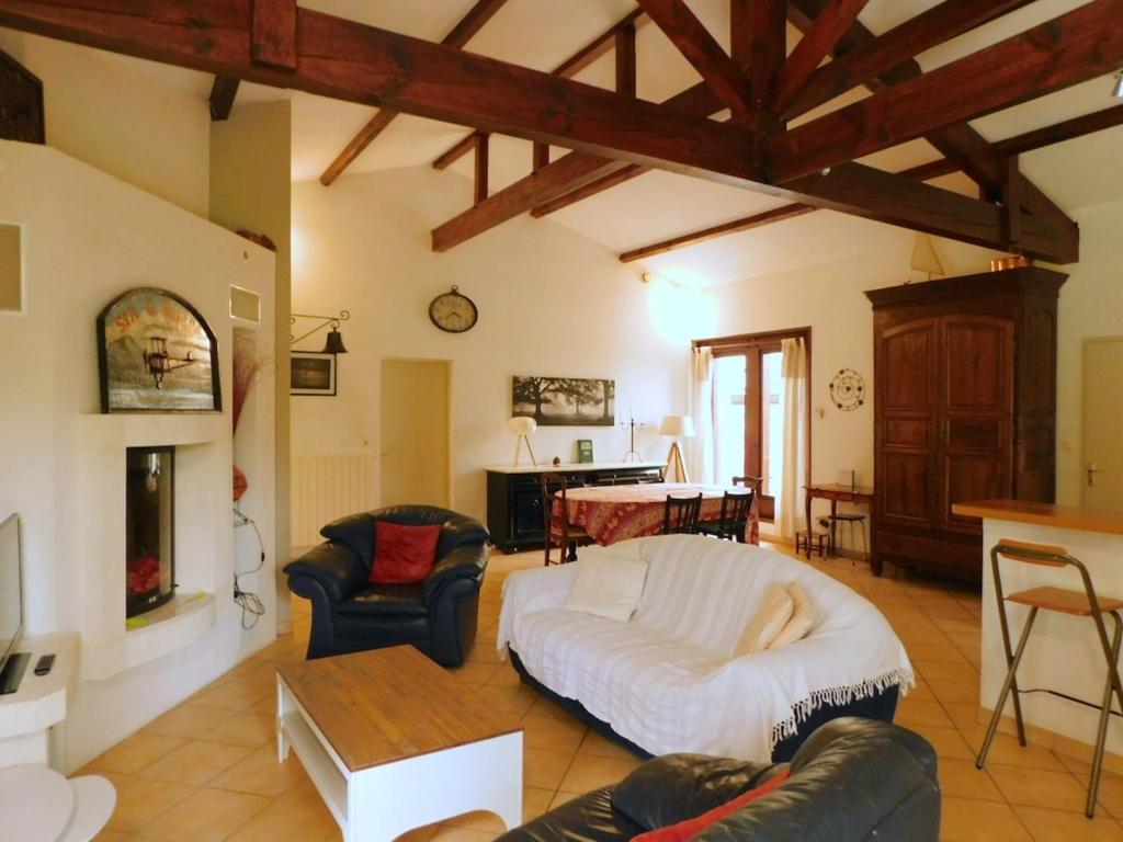 Χώρος καθιστικού στο Villa Moutiques