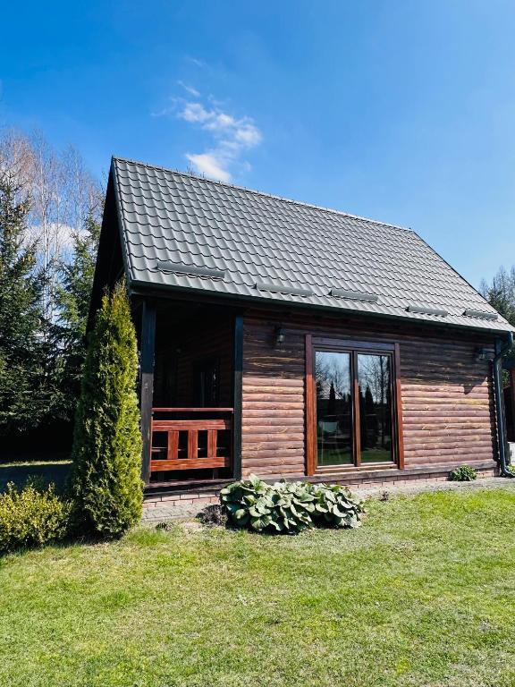 Vonkajšia záhrada v ubytovaní Domki nad Szelągiem