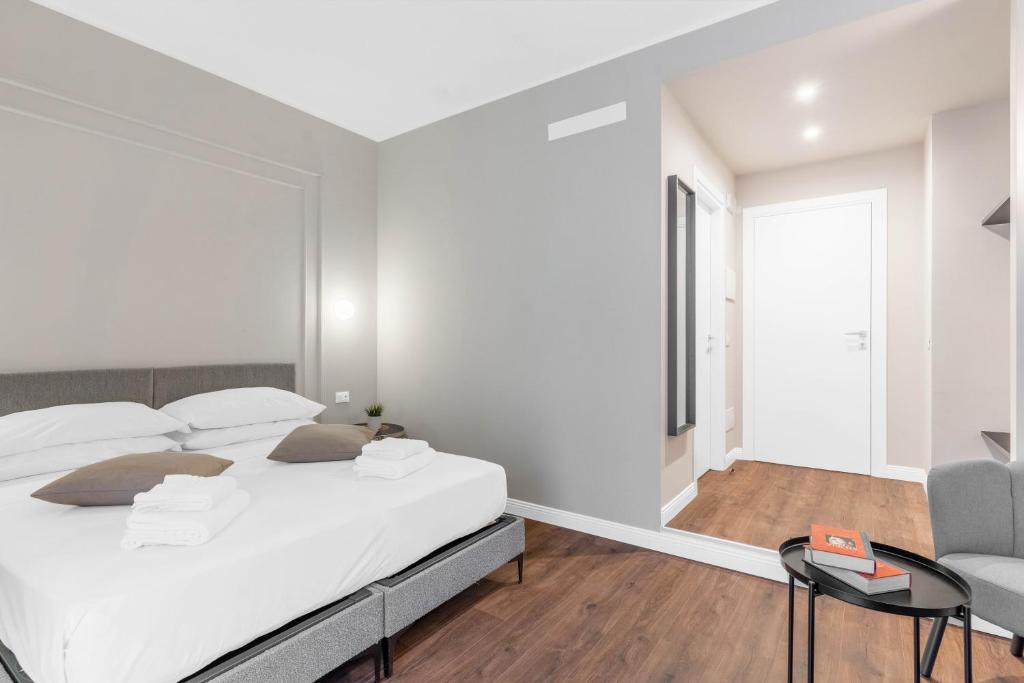 Torriani Suites Foresteria Lombarda - Resim 33