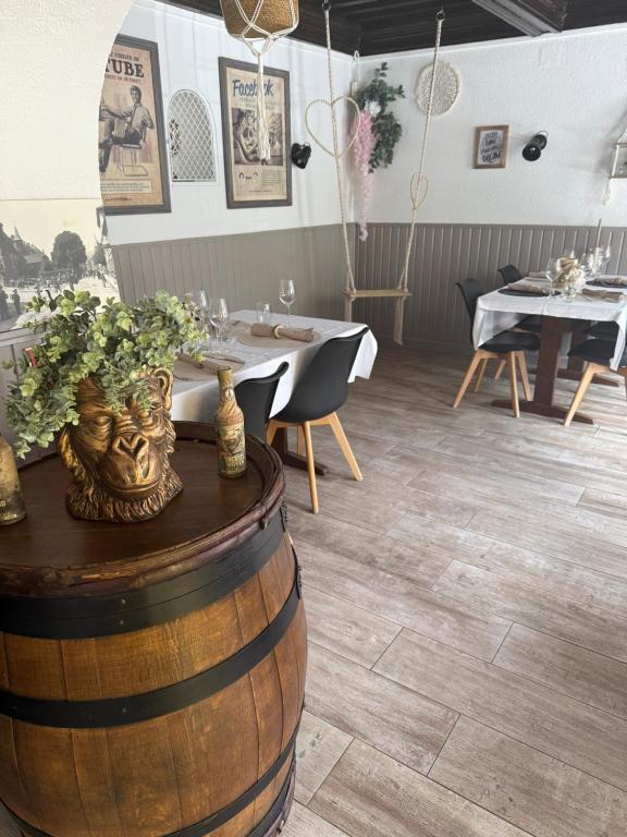 Restaurace v ubytování Hotel Wistub Le PasSage