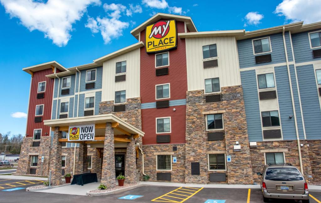 My Place Hotel-Marquette, MI Photo