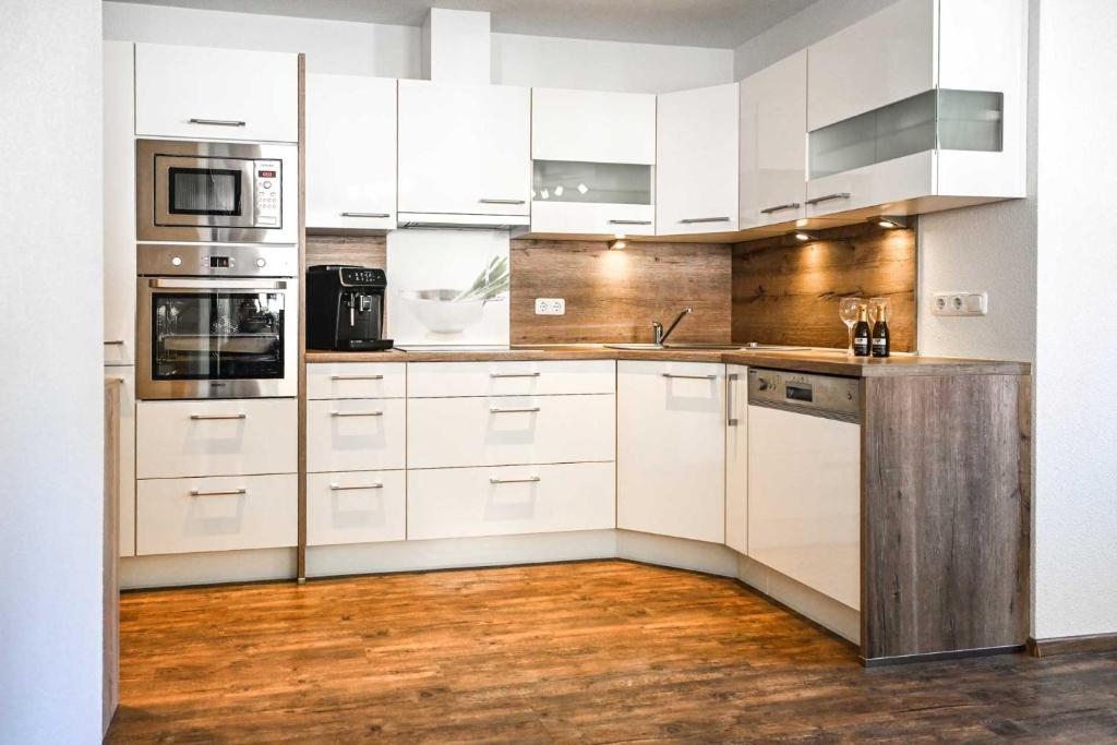 Kuchyňa alebo kuchynka v ubytovaní Appartements Schwarzer Adler