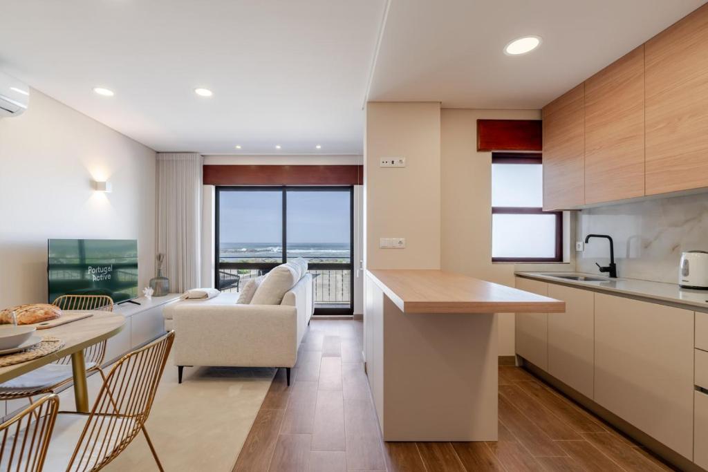 Køkken eller tekøkken på Salty Escape by Portugal Active