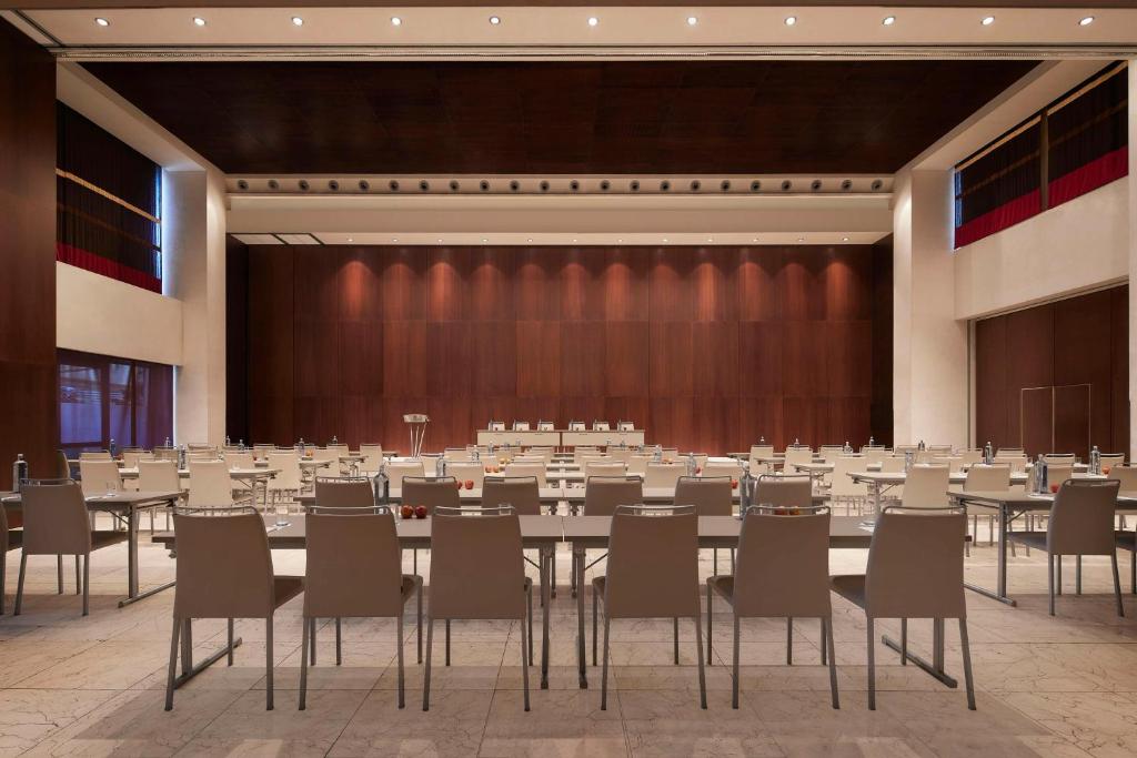 NH Collection Sevilla - Resim 8