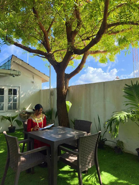 Zahrada ubytování Turtle Inn Dharavandhoo