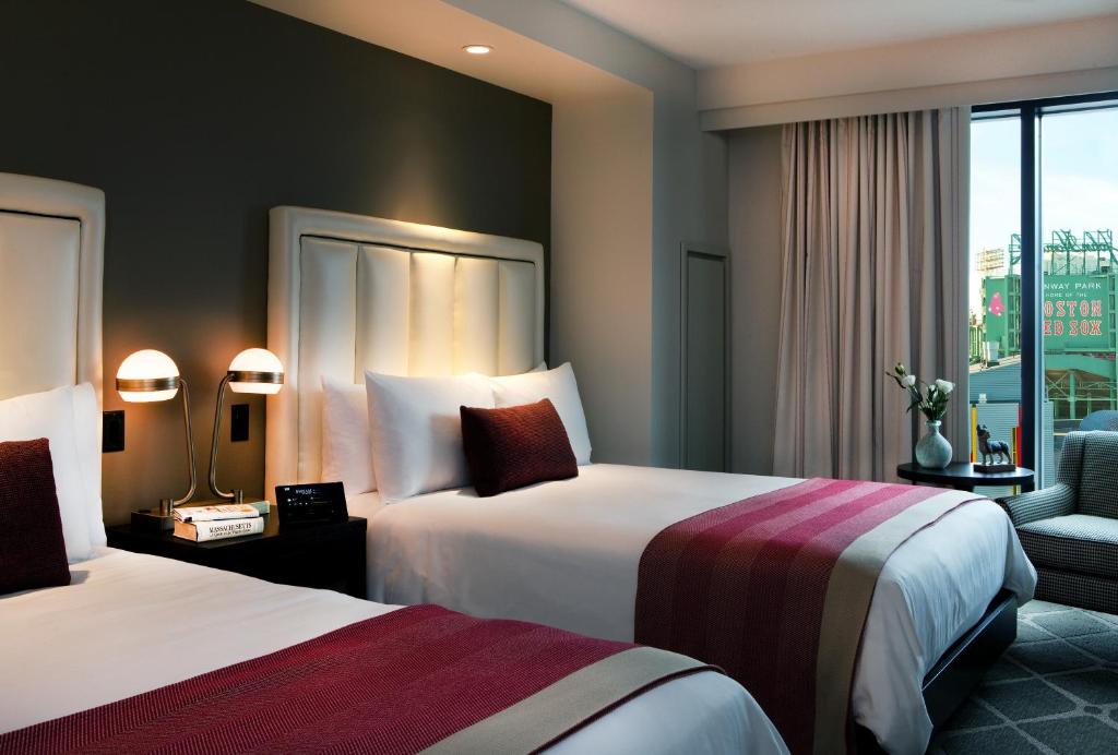 Hotel Commonwealth photo