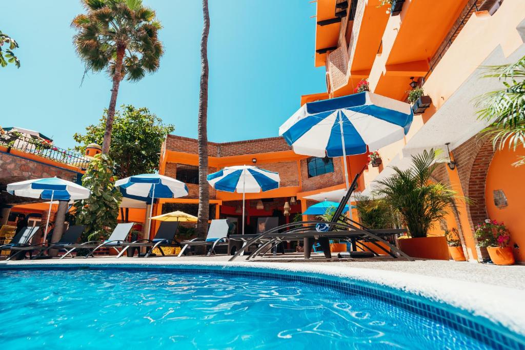 Bazén v ubytování Boutique Hotel & Suites Hacienda Lord Twigg nebo v jeho okolí