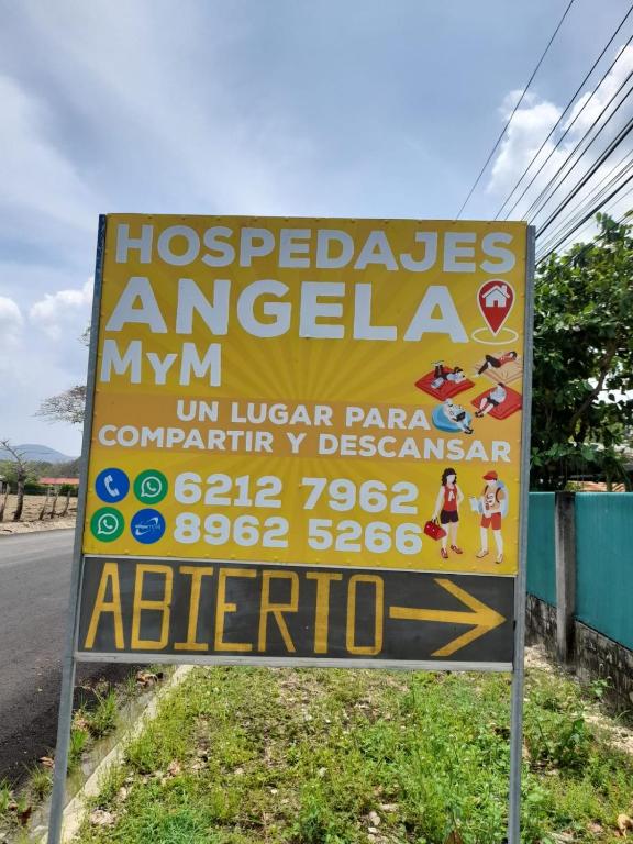 Certifikát, hodnocení, plakát nebo jiný dokument vystavený v ubytování Hospedaje Angela