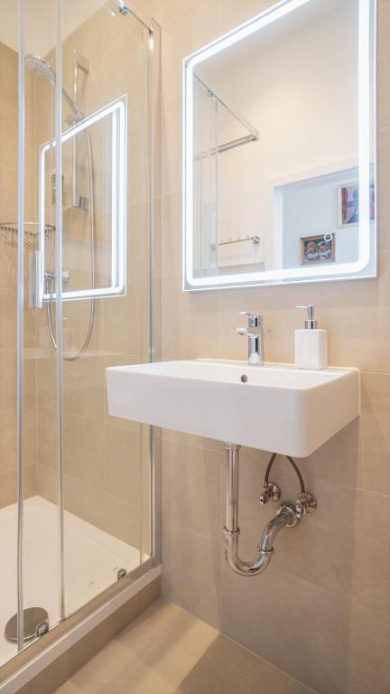 Koupelna v ubytování J3 Prague Apartments