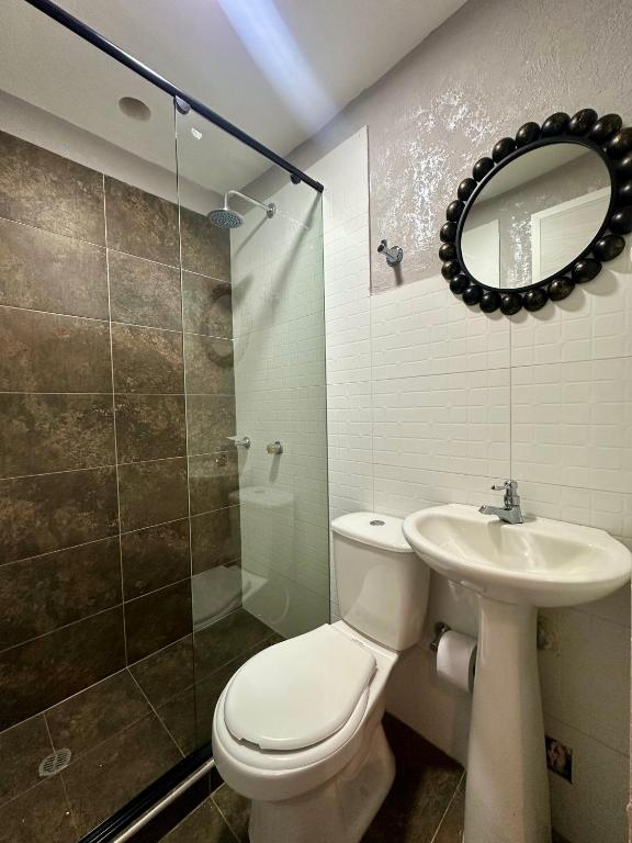 Un baño de Hotel Paris Carré