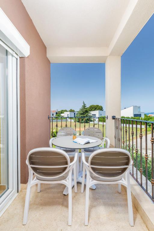 Apartments Villa Nina 1