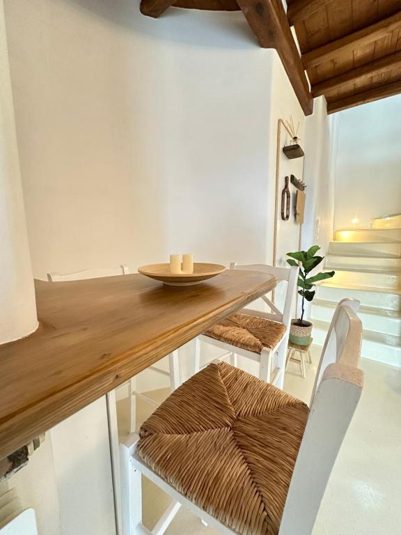 Gallery image of Myconian Villa -7 min Chora - center - 130sqm - 4people - 2 rooms - Secured Free Parking,- Elenas Hospitality - in Mýkonos City