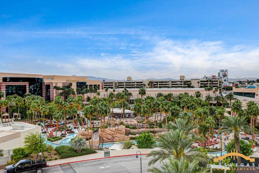 Nespecifikovaný výhled na destinaci Las Vegas nebo výhled na město při pohledu z prázdninového domu
