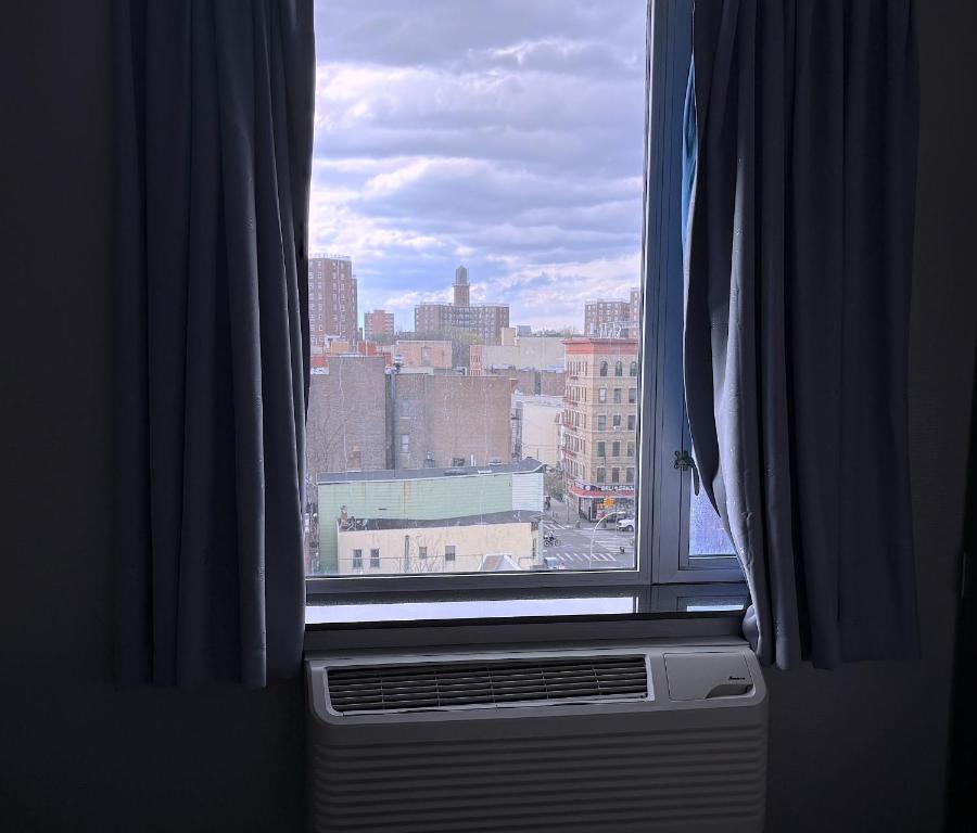 Nespecifikovaný výhled na destinaci Bronx nebo výhled na město při pohledu z hotelu
