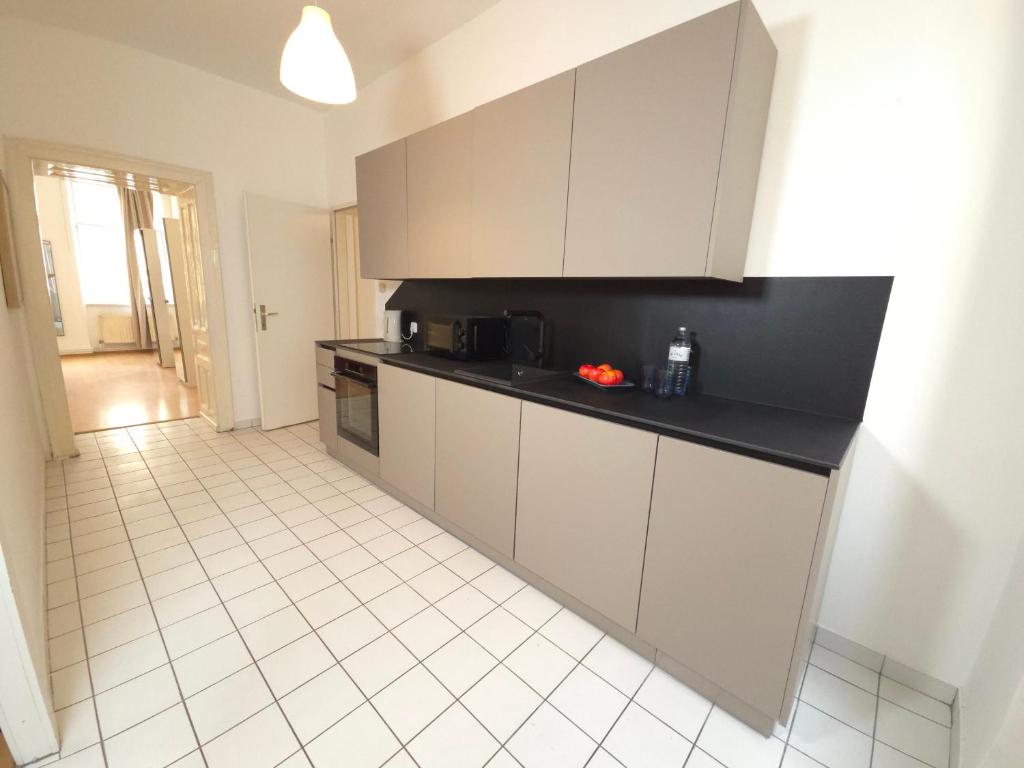 Aparthotel Amelie - Resim 7