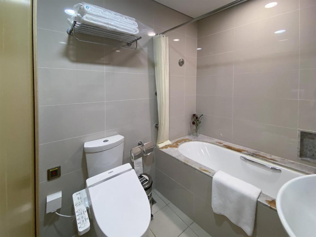 Tyms APT Hengshan RD Near IAPM K11 Line9衛浴