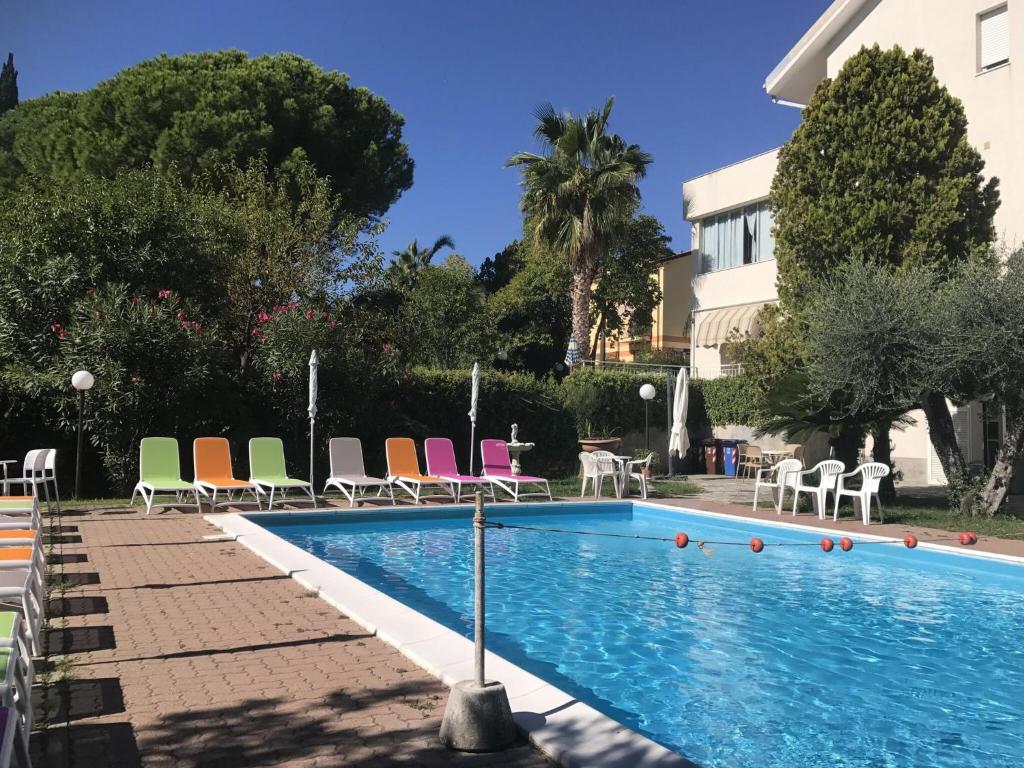 Πισίνα στο ή κοντά στο Wohnung in Loano in Strandnähe