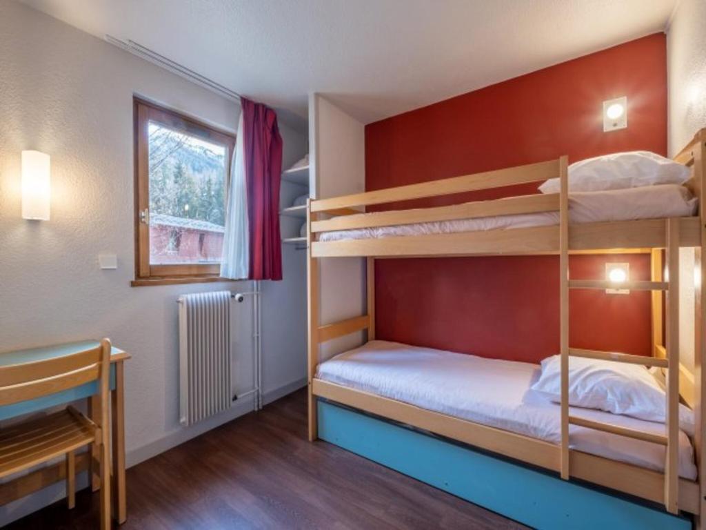 Photo de la galerie de l'établissement 3 Room Apartment 7 People 1 Baby, à Lanslevillard