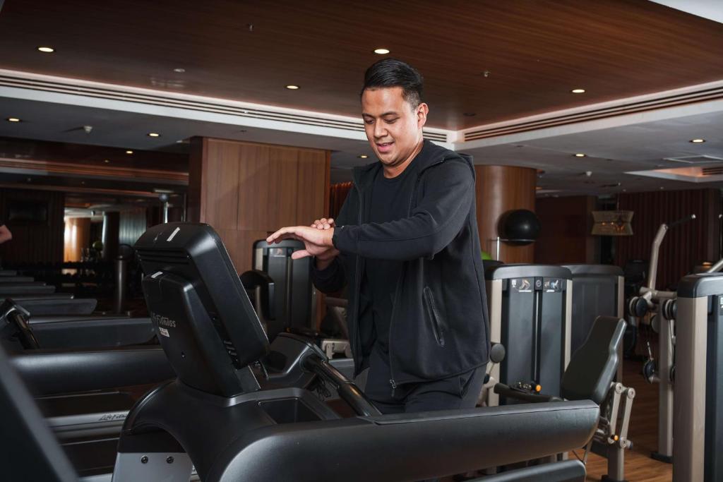 Fitness centrum a/nebo fitness zařízení v ubytování Makati Shangri-La, Manila