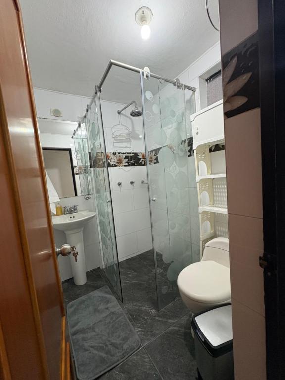 Koupelna v ubytování Hotel Dorado - Cerca al Aeropuerto - Habitación 201
