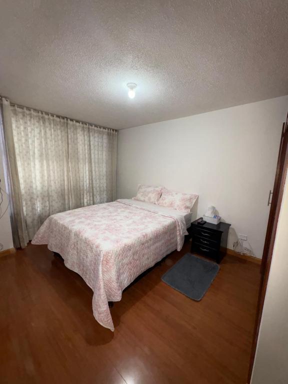 Postel nebo postele na pokoji v ubytování Hotel Dorado - Cerca al Aeropuerto - Habitación 202