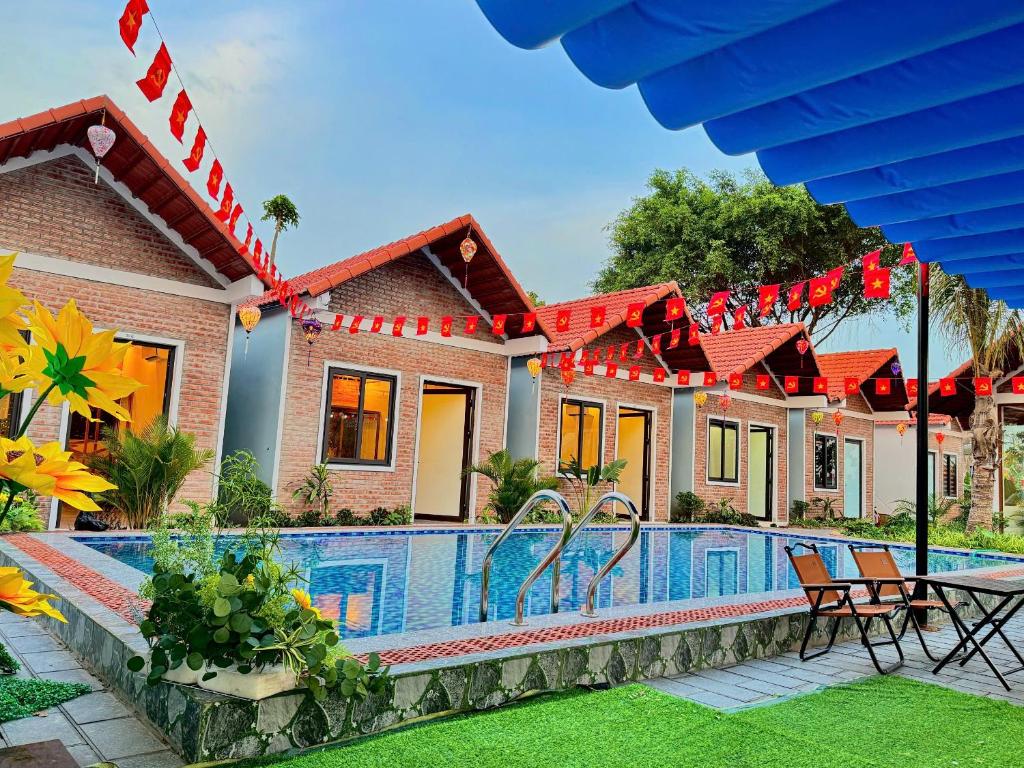 Bazén v ubytování Tràng An ChiDu Homestay nebo v jeho okolí