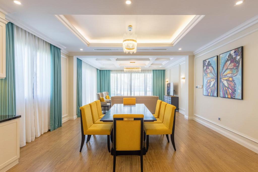 Tropicana Villa 3 Bedroom Beachfront