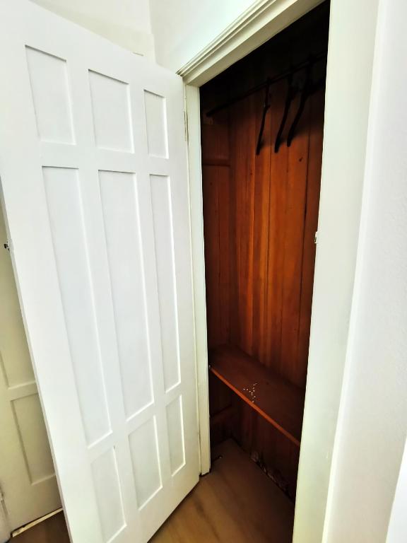 Regent Residential House - Resim 12