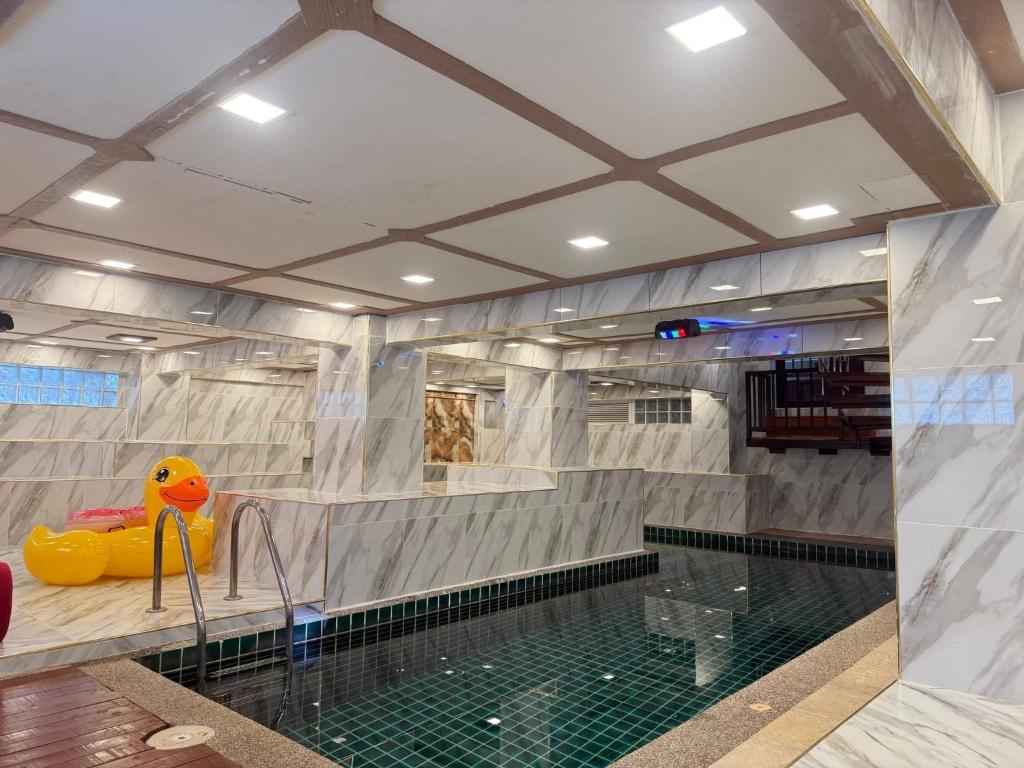 Bazén v ubytování Angel Pool Villa Phuket - SHA Extra Plus nebo v jeho okolí