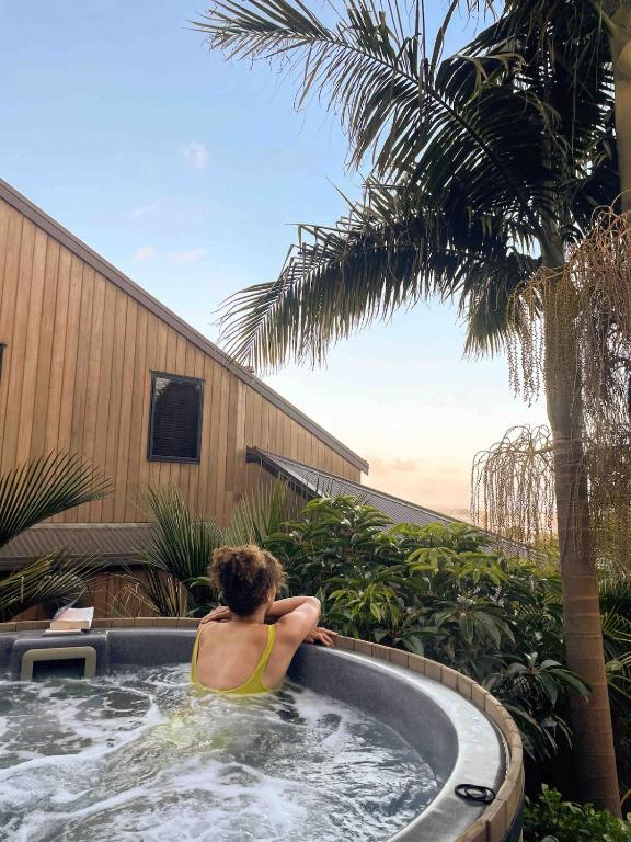 Romantic Retreat, Hot Tub, Glasshouse, Ensuite