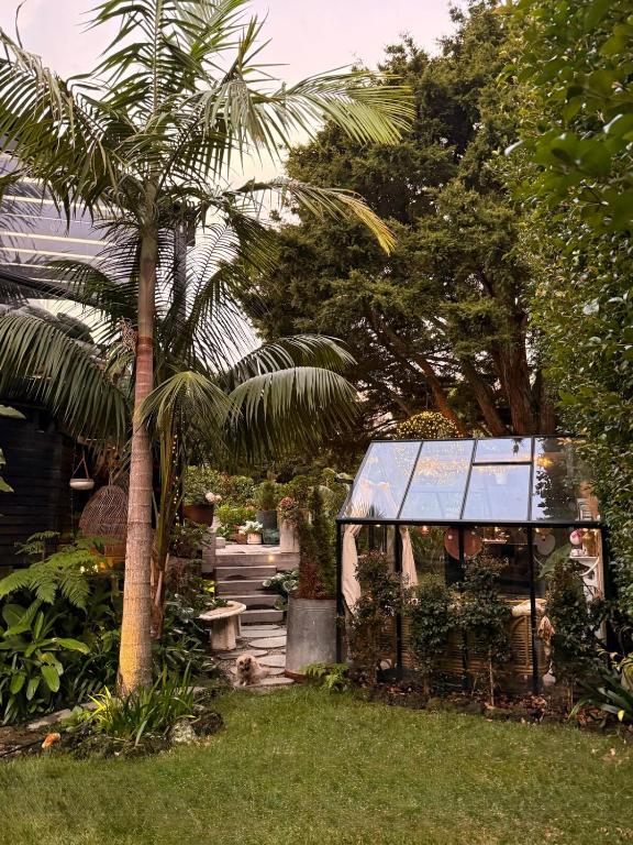 Romantic Retreat, Hot Tub, Glasshouse, Ensuite - Resim 35