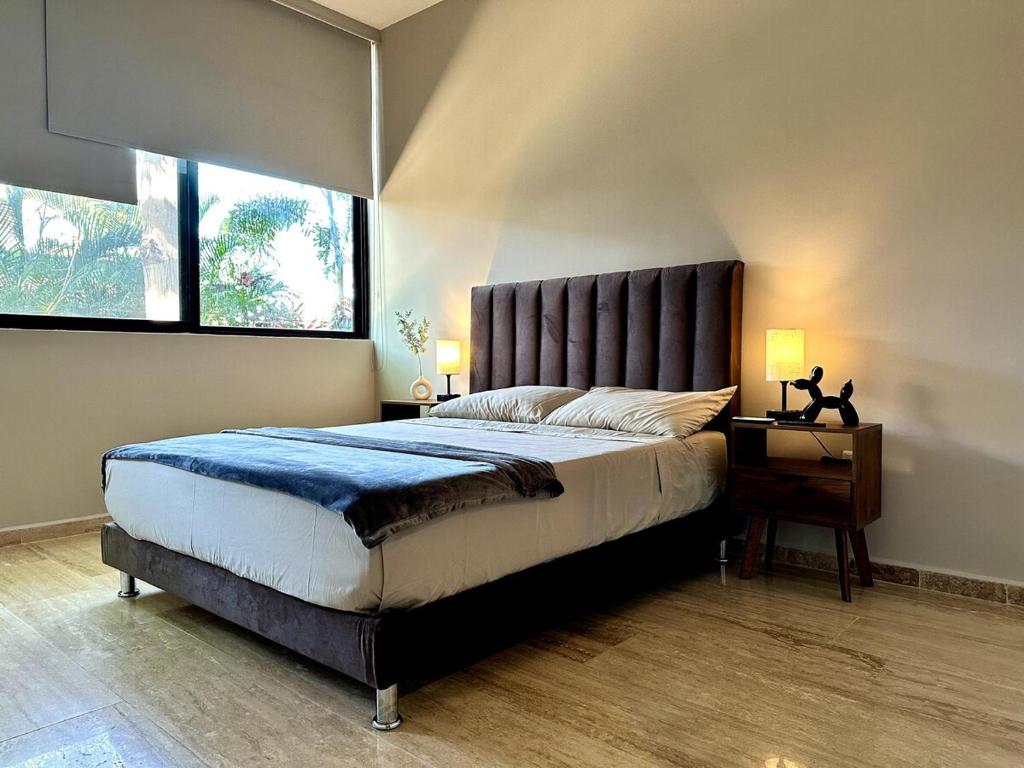 Postel nebo postele na pokoji v ubytování Tuscania Modern Luxe - Temozon Apt on First Floor