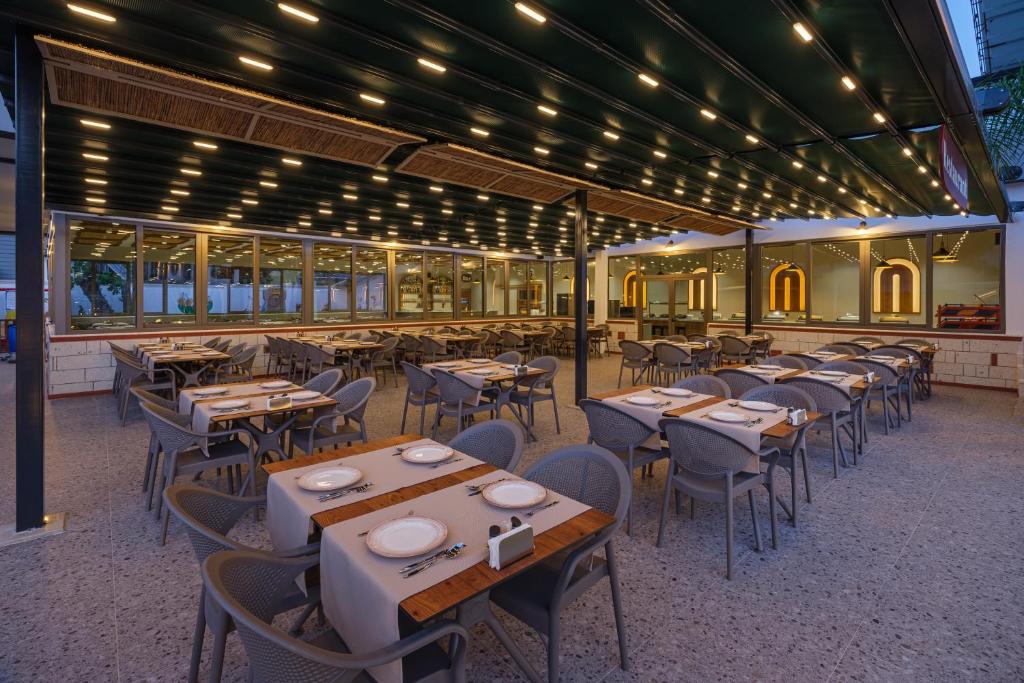 Restaurace v ubytování Monk Resort Hotel Beldibi