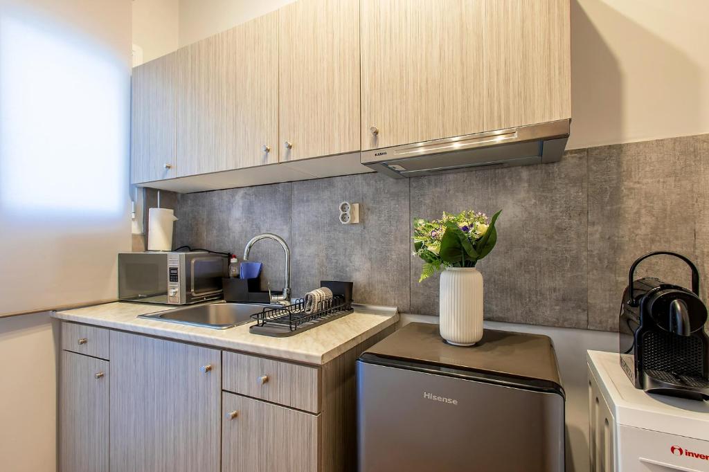 Aris123 by Smart Cozy Suites - Apartments in the heart of Athens - 5 minutes from metro - Available 24hr - Resim 20