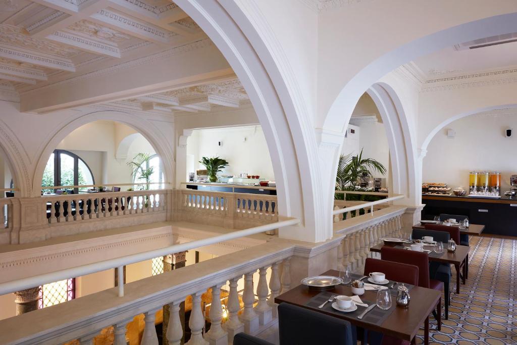 Hotel The Building - Resim 21