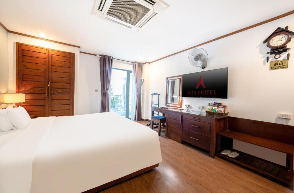 TV a/nebo společenská místnost v ubytování A25 Hotel - 45 Phan Chu Trinh
