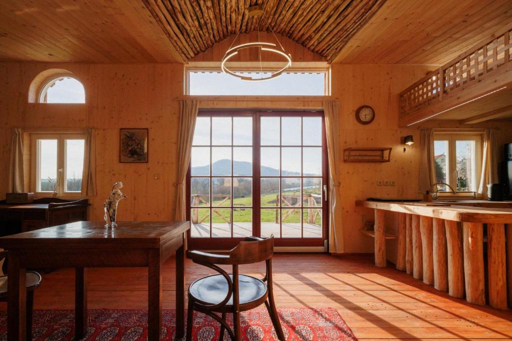 Gambar di galeri bagi Orlí hnízdo pod Sedlem di Úštěk