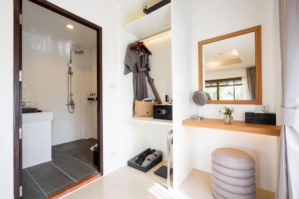 Anona Sunset Boutique - 5