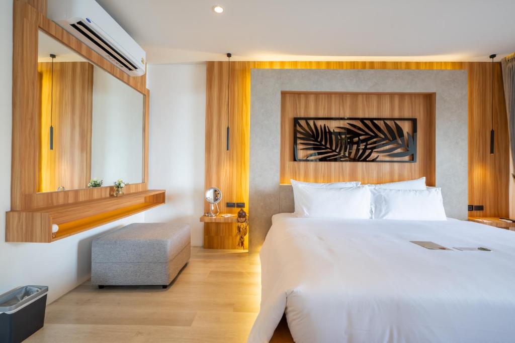 Anona Sunset Boutique - 12