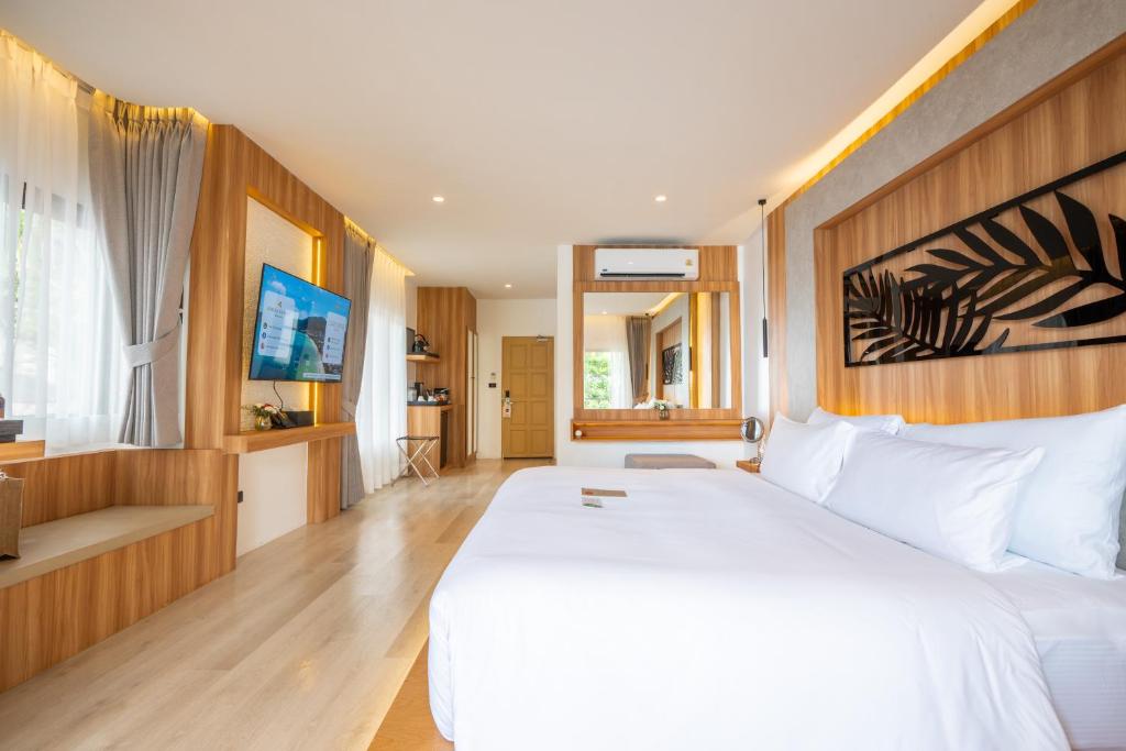 Anona Sunset Boutique - 17