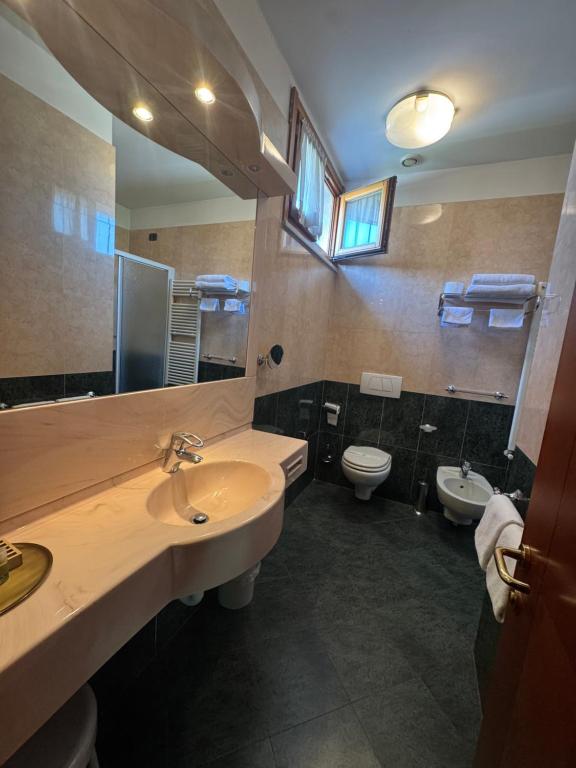 Hotel Valganna - Resim 8