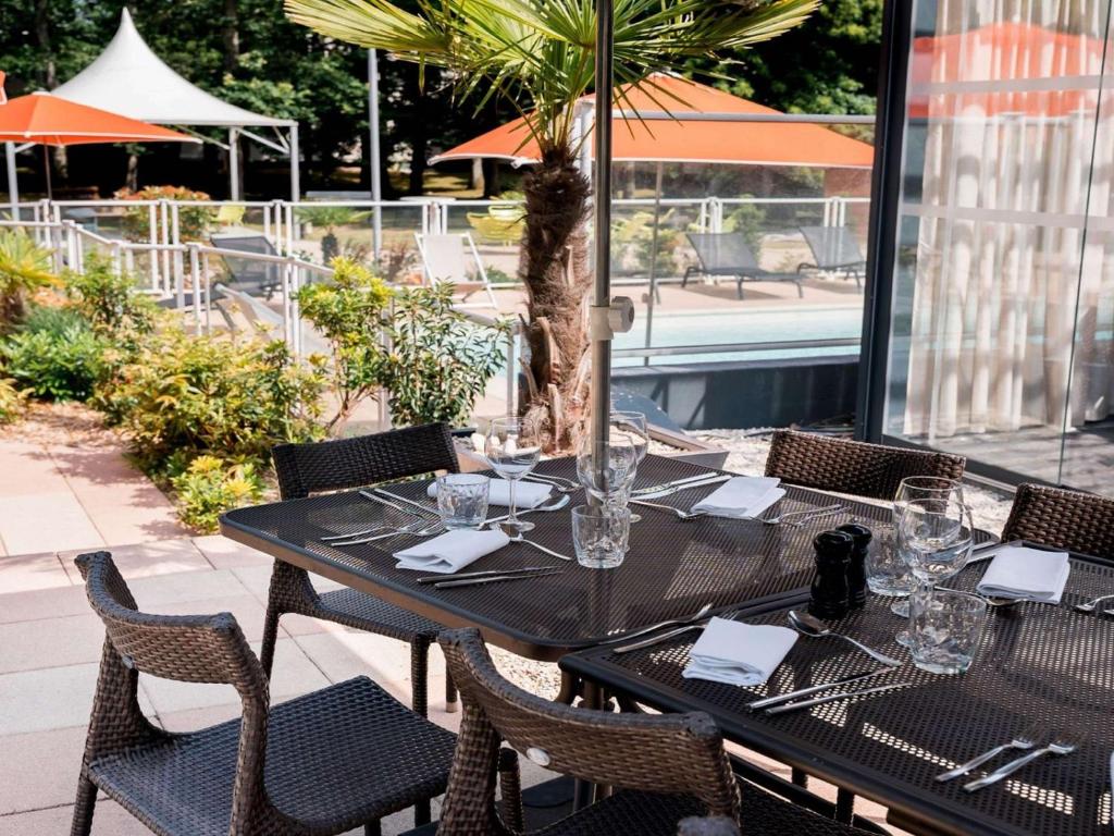 Restaurace v ubytování Novotel Orléans Chemins De Sologne Demeures De Campagne