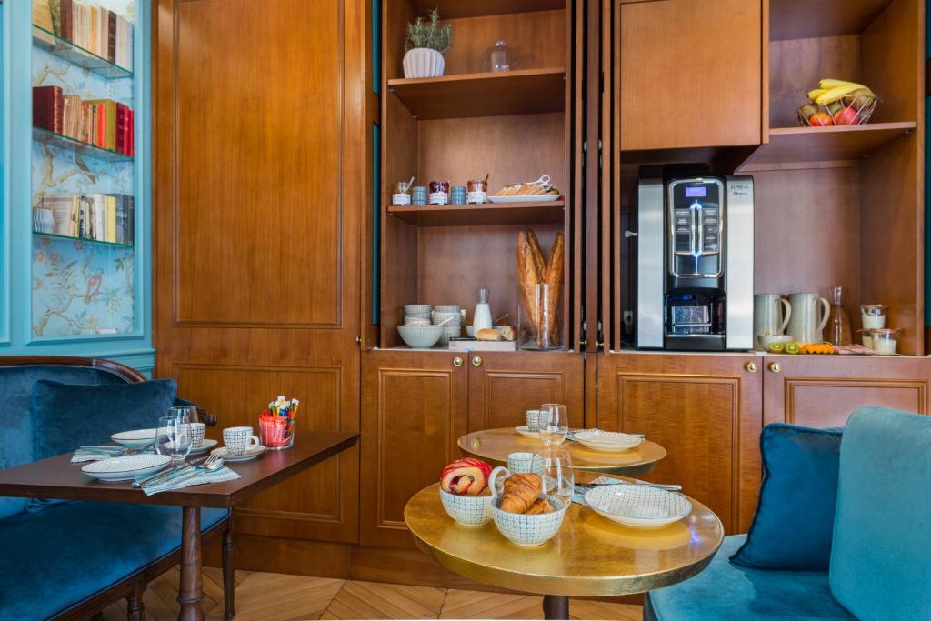 Hotel de Neuve by Happyculture - Resim 11